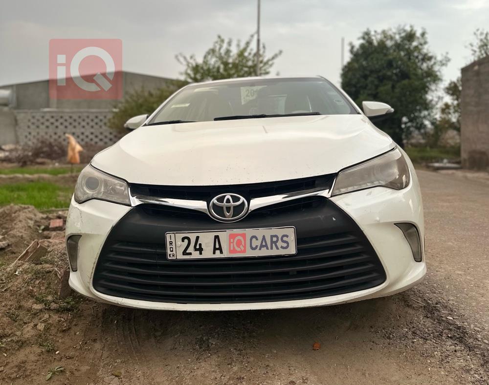 تۆیۆتا کامری